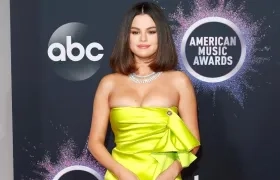 Selena Gomez, cantante estadounidense de origen mexicano.