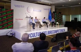 El Superintendente Andrés Barreto presidiendo el encuentro.