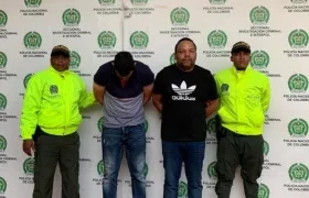  César Emilio Peralta, alias 'César el Abusador' (derecha).