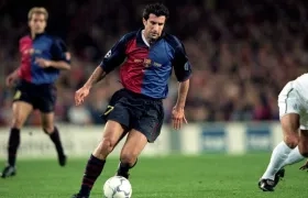 Luis Figo en sus años como jugador del Barcelona. 