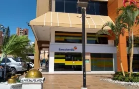 Bancolombia Country Plaza.