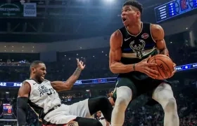 Giannis Antetokounmpo, ala-pívot de los Bucks. 
