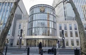 Entrada al tribunal del Distrito Sur en en Brooklyn, Nueva York 