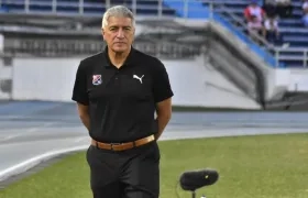 Octavio Zambrano, Técnico del DIM.
