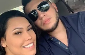 Ana Del Castillo y Saúl Lallemand.