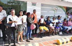 La constante: Protesta de usuarios contra Comfacor.