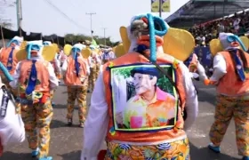 Una de Las Marimondas de Barrio Abajo, con la imagen de 'Paragüita'.