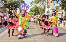 Los exhabitantes de la calle durante su aplaudido desfile.