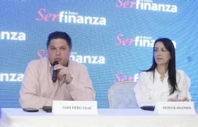 Gian Piero Celia, presidente de Serfinanza, y Patricia Abudinen, vicepresidente Financiera de Banco Serfinanza