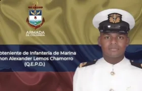 John Alexander Lemos Chamorro, subteniente de la infantería de marina muerto.