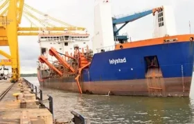 La draga Lelystad removerá un volumen aproximado de 215.000 metros cúbicos.