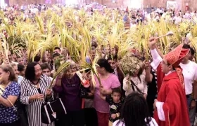 En la Catedral de Barranquilla comenzó la Semana Mayor con la procesión del Domingo de Ramos.