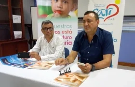 Miguel Bernal, Director de Talento y Desarrollo y Responsabilidad Social de la Fundación Cardioinfantil; y Rafael Tejera, jefe de Grupo Funcional de Consulta Externa del Hospital Cari.