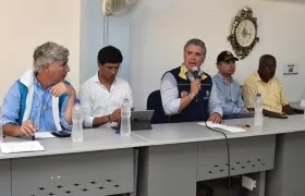 El Presidente Duque se reúne en Barbacoas con autoridades locales, para evaluar daños por el desbordamiento del río Telembí, 