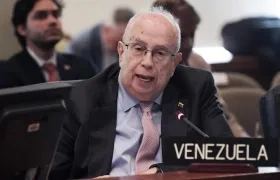 El representante Gustavo Tarre.