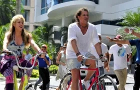 La Bicicleta, tema interpretado por Shakira y Carlos Vives.