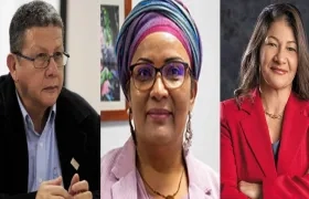 Pablo Catatumbo, Victoria Sandino y Sandra Ramírez.