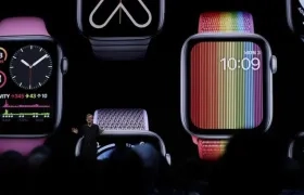  El vicepresidente tecnológico de la compañía Apple, Kevin Lynch, habla sobre el Apple Watch.