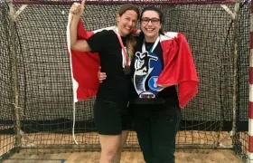 En la imagen, la seleccionadora, Nathalie Brochu (d) junto a la preparadora mental, Nadia Lefebvre.