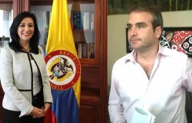 La presidenta de la Corte, Gloria Stella Ortiz y el exSIC Pablo Felipe Robledo.