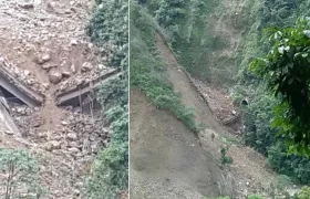 Alud derribó puente en construcción en la Vía Bogotá-Villavicencio.