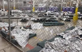 "Esos niños están creciendo en cautiverio", dijo vocera de la Federación Estadounidense de Maestros (AFT).