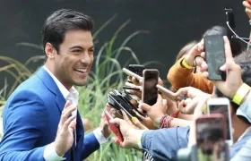 El cantante Carlos Rivera (voz de Simba) en la presentación de 'El rey león' en Ciudad de México.