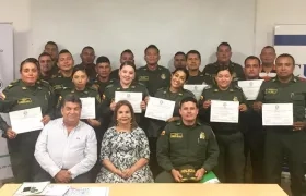 Dieciocho policías se certificaron en el curso de ‘Herramientas para la atención y orientación a mujeres víctimas de violencia de género’.