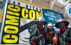 Personas disfrazadas como sus personajes favoritos.