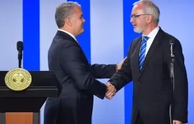 El Presidente Iván Duque, y el del BEI, Wermer Hoyer.