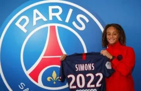Xavi Simons, presentado por el PSG.