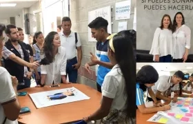 Natalia Ponce de León con participantes del programa  ‘Por ti, por mí, por los dos’.