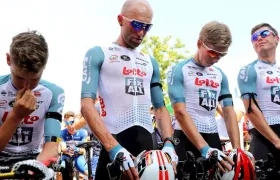 Sus compañeros de pelotón guardaron un minuto de silencio en homenaje Lambrecht en Jaworzno. 