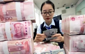 El Banco Popular de China (BPC) asegura que tiene la capacidad para mantener el yuan estable.