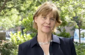 Sarah Haper, gerontóloga.