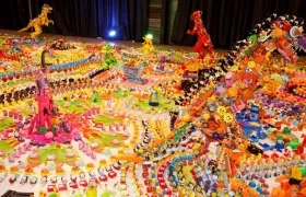 Actualmente se está exponiendo en Bangkok, Tailandia.