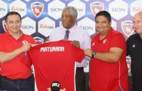 Presentación del colombiano Francisco Maturana.