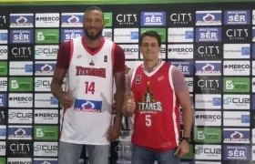 John 'Chiquillo' Hernández y Gianluca Bacchi.