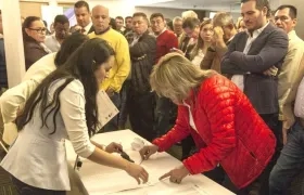 Aspirantes a las direcciones territoriales durante el proceso de evaluación.