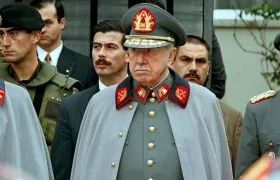 Augusto Pinochet.
