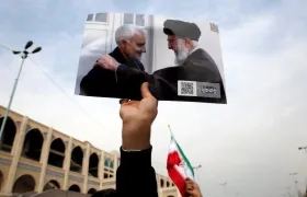 El ayatolá Ali Jameneí juró venganza por muerte de Soleimaní