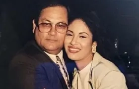 Abraham Quintanilla y Selena.