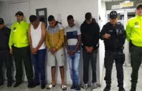 Los cuatro capturados.