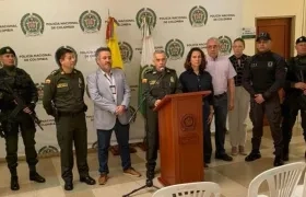 Rueda de prensa sobre atentado contra 'Timochenko'.
