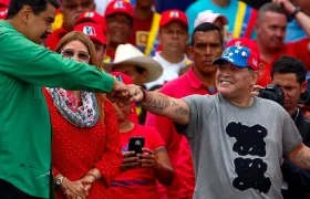 Nicolás Maduro y Diego Maradona. 