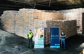 Azúcar de contrabando incautada en la capital del Atlántico.