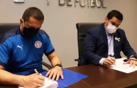 Aldo Bobadilla, técnico paraguayo. 