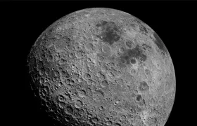 Sofía descubre agua en el lado de la Luna iluminado por el Sol.