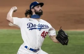 Tony Gonsolin, lanzador de los Dodgers. 