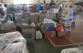 100 toneladas de ayuda recogió reserva de la Armada